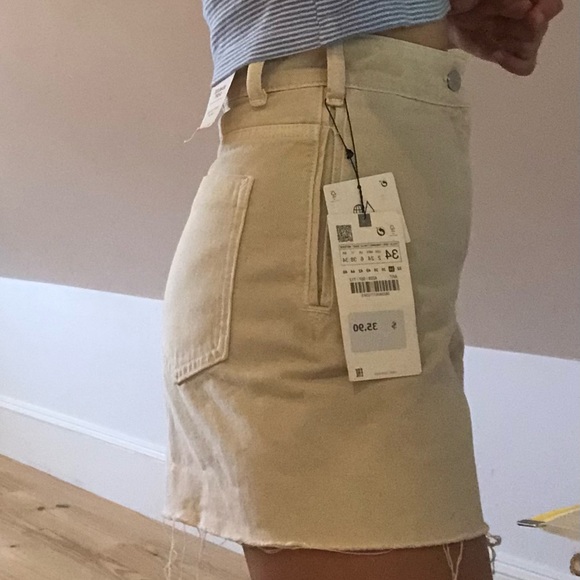 Zara high waisted shorts - Picture 4 of 5